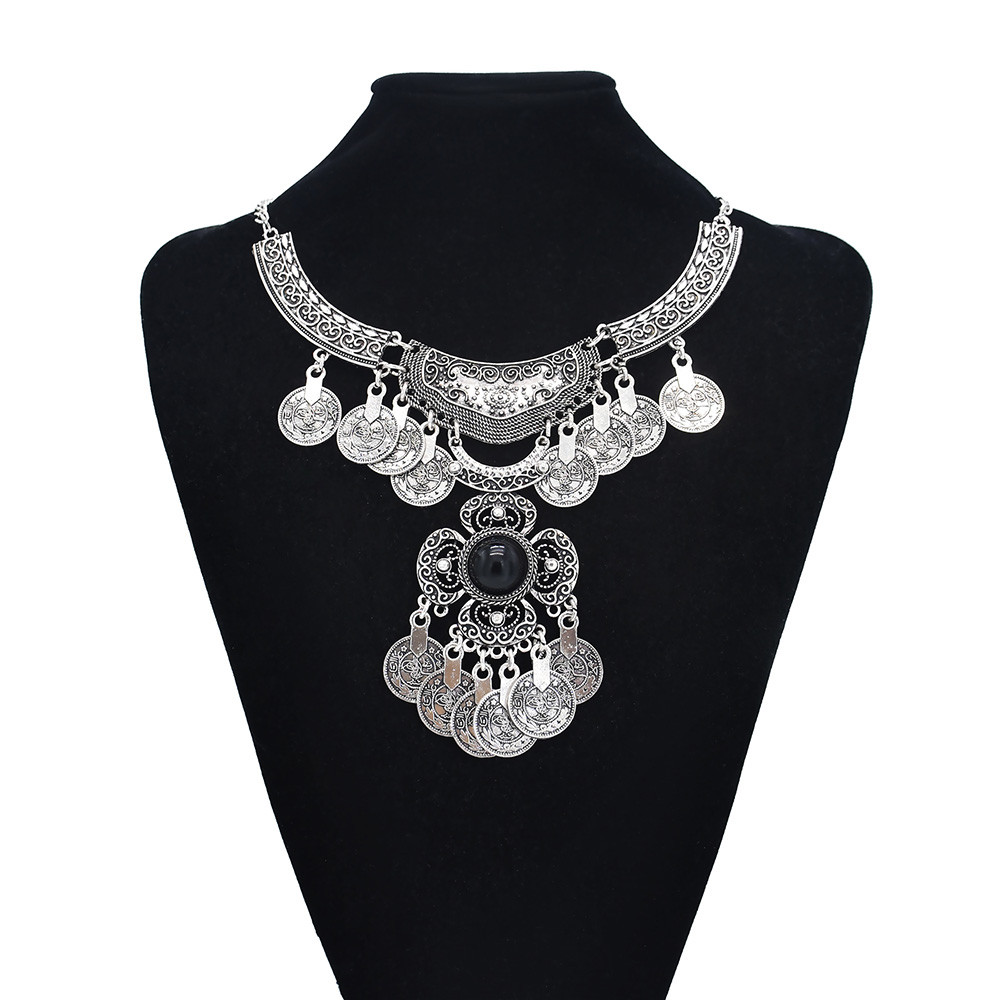 Vintage Alloy Hollowed Large F – Women Accessories Nepal recenzja i cena